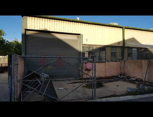 220M² FACTORY TO LET IN BLACKHEATH INDUSTRIAL